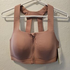 Women's All In Motion 36 B NWT